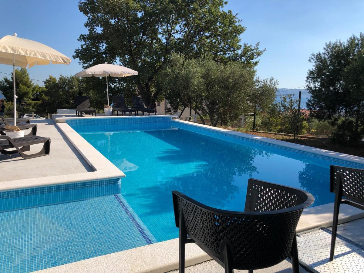 The View Split. Highlight With Roof-Top-Terrace And Pool Kaštela المظهر الخارجي الصورة