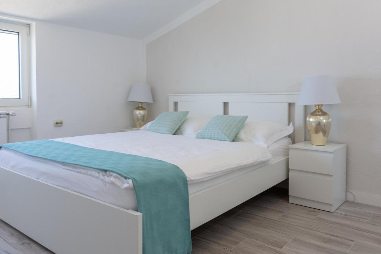 The View Split. Highlight With Roof-Top-Terrace And Pool Kaštela المظهر الخارجي الصورة