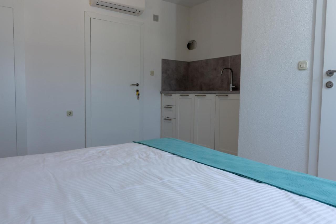 The View Split. Highlight With Roof-Top-Terrace And Pool Kaštela المظهر الخارجي الصورة